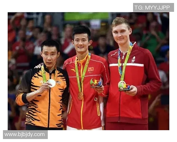 重庆羽毛球队的逆袭之旅全纪录:从默默无闻到荣耀巅峰的奋斗历程 重庆羽毛球队的逆袭之旅全纪录:从默默无闻到荣耀巅峰的奋斗历程