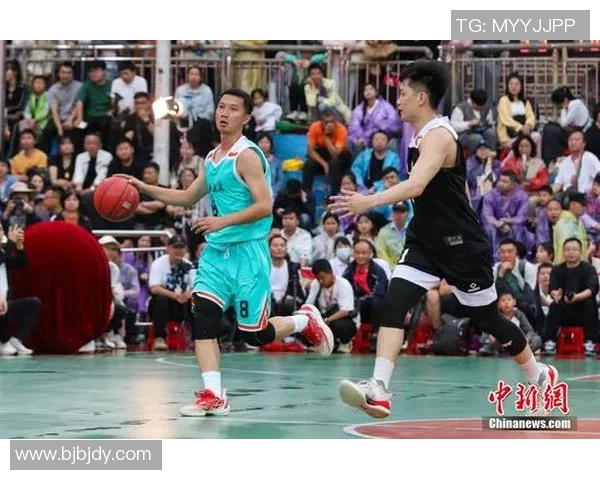 重庆篮球队在邀请赛中的灵活性表现分析与战术探讨 重庆篮球队在邀请赛中的灵活性表现分析与战术探讨