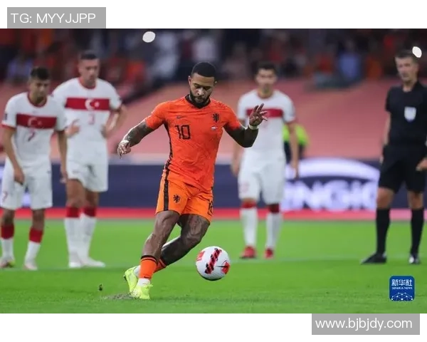 武汉网球队在世界杯预选赛中以72分稳居积分榜首位展现强劲实力